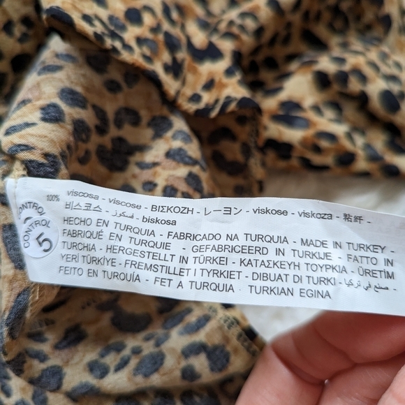 Zara leopard print button down shirt small - Picture 11 of 15